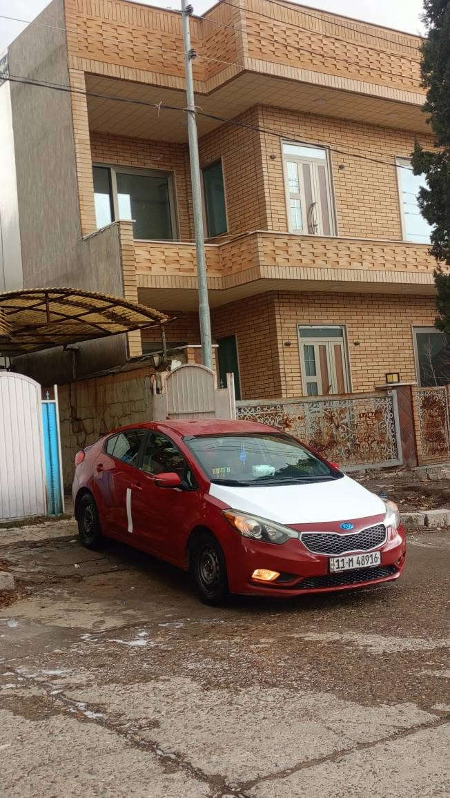 كيا فورتي ١٤ بدون ضرر بيهه قطعه واحده مبدله محرك ٢٠٠٠ رقم بغداد الدولي مكاني ديالى
 باسم ولد صاحبي سيارة تبريد وجاهزة متصرف عليهة ربع لون احمر  سعر115 وبيهة مجال بسيط
سياره مكينه كير بل شرط سياره شلعه خير من الله تفويله بانزين تكفيك هوايه اقتصاديه 
للاستفتار *********** خناقين, ديالى
