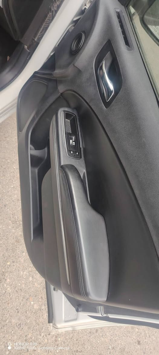 سلام عليكم جارجر ١٢ البيع بسمي بيه اربع بيبان فتح وقبق جنطه مفتوح بدون ضربه بس فتح وجاهزه *********** سعر ١٣٠ وبيه مجال
