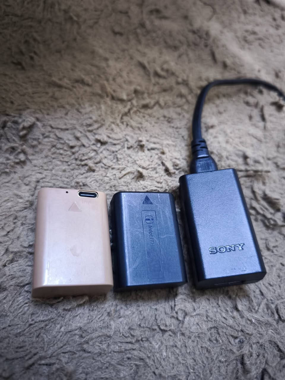 📸 للبيع كاميرا Sony ZV-E10
🔥 حالة ممتازة  – استعمال قليل جدًا
تصوير بدقة 4K حقيقي ...
كاميرا Sony ZV-E10 بحالة ممتازة وأقرب ما تكون للجديدة، استخدام قليل جدًا،  الشتر فقط 2,000

✅ البدن نظيف جدًا جدًا
✅ استعمال قليل جدًا
✅ الشتر: 2,000 فقط
✅ تعمل بكفاءة ممتازة
✅ الكارتون الأصلي
✅ بطاريتان عدد 2
✅ شاحن Sony الأصلي
✅ حقيبة كاميرا
✅ جميع الملحقات

السعر 750,000 دينار عراقي وبي مجال بسيط ، امانة الله اعتبر مشتريلك كامرا بالباكيت وتونك فاتحهة .

للتواصل عبر الواتساب
***********
