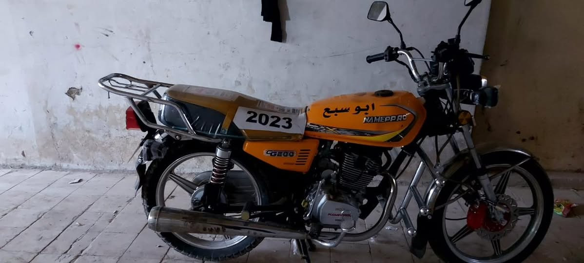 ماطور يراني موديل ٢٠٢٣ نظيف كلشي شغل بي محرك ما مفتوح بعد جديد بي منفيس وراق واحد  سعر ٦٥٠ 
***********
