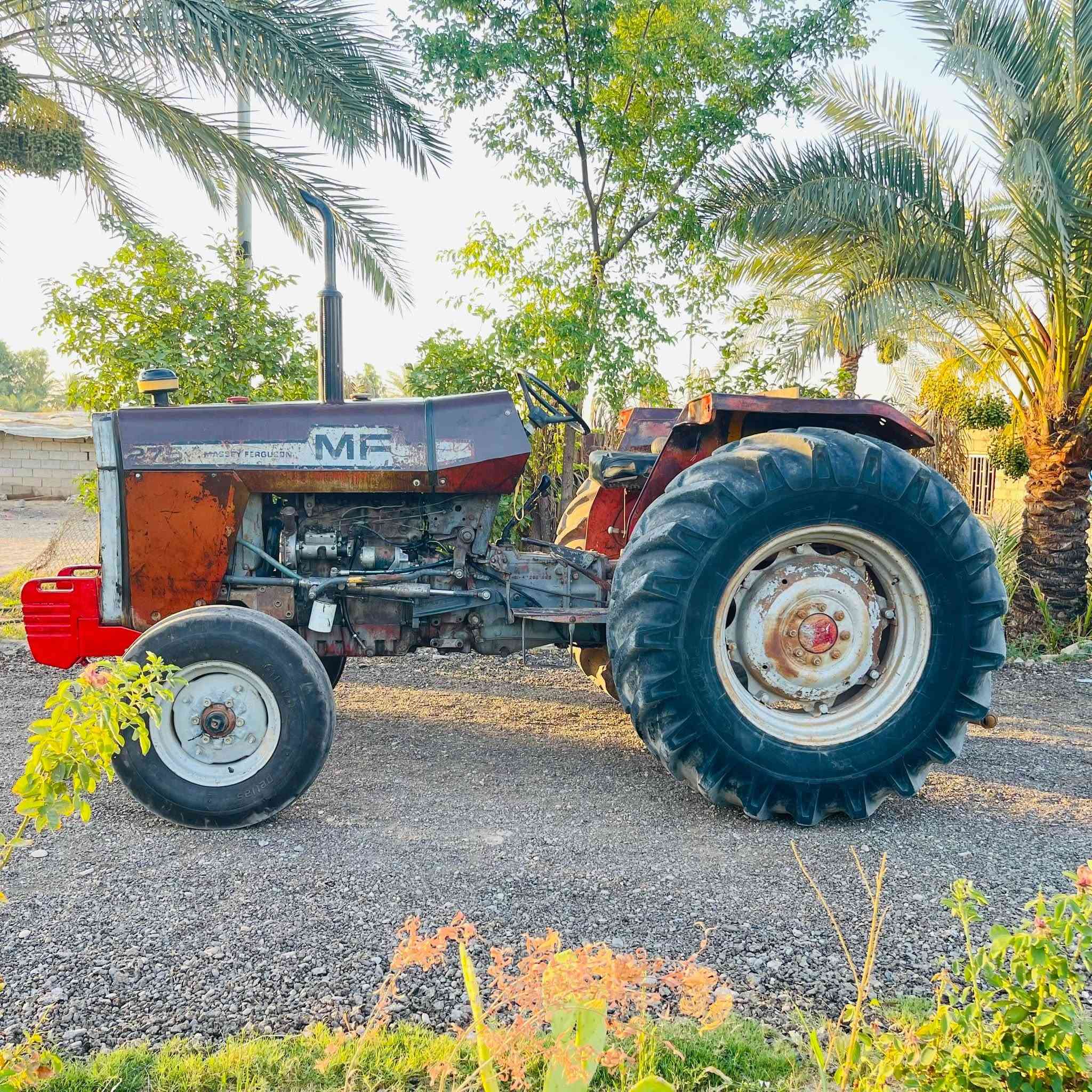 السلام عليكم
للبيع مكينة فوركسن انكليزي حجم ٢٧٥   موديل 1982 بدون 
كير محرك اكسل هيدروليك مكفول تايرات امامي شادهن قبل اسبوع والخلفيات قبل خمس اشهر مشدودات صدر جديد نافضة باور جديد مكينة ما عايزها كلشي العنوان خان بني سعد ناحية محمد سكران للاستفسار لاتصال ‭***********

