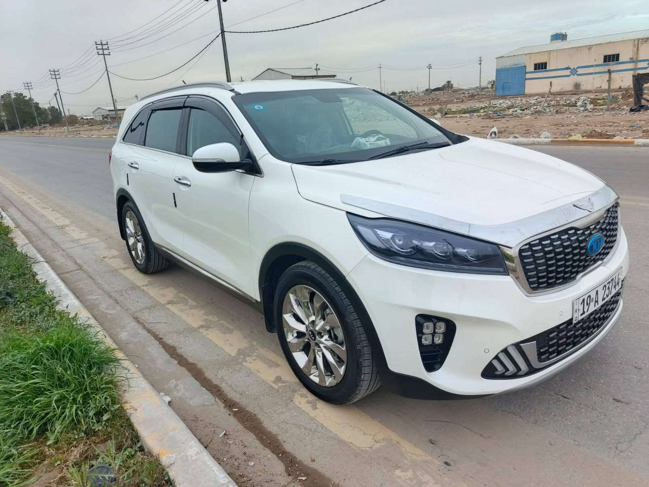 السلام عليكم سياره نوع سورنتو خليجي موديل2019 سياره كفاله عامه من ضربه وصبغ وتبديل السياره فول موصفات عده الفتحه سياره سته سلندر سبعه راكب 3قطع تبريد حساسات كامره دوره شاشه جبير خمس بصمات مري شفط باب ترحيب خمسه ويل كب كروم السياره شكل العشرين كفاله كيرمكينه حداديه تبريد العنوان كربلاء السعر246  رقم الهاتف ***********
