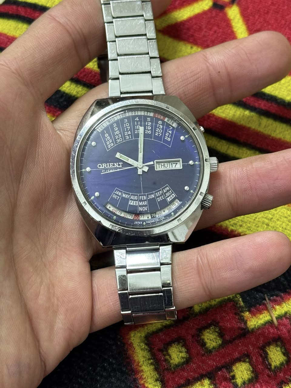 ساعة اورينت دولي انتاج قديم
نافذة عرض الشهري و اليومي 
القطر 44
نظافة تامة
شغل مضبوط 
سير اصلي 
السعر 170 الف 
يوجد توصيل لجميع المحافظات 
***********
