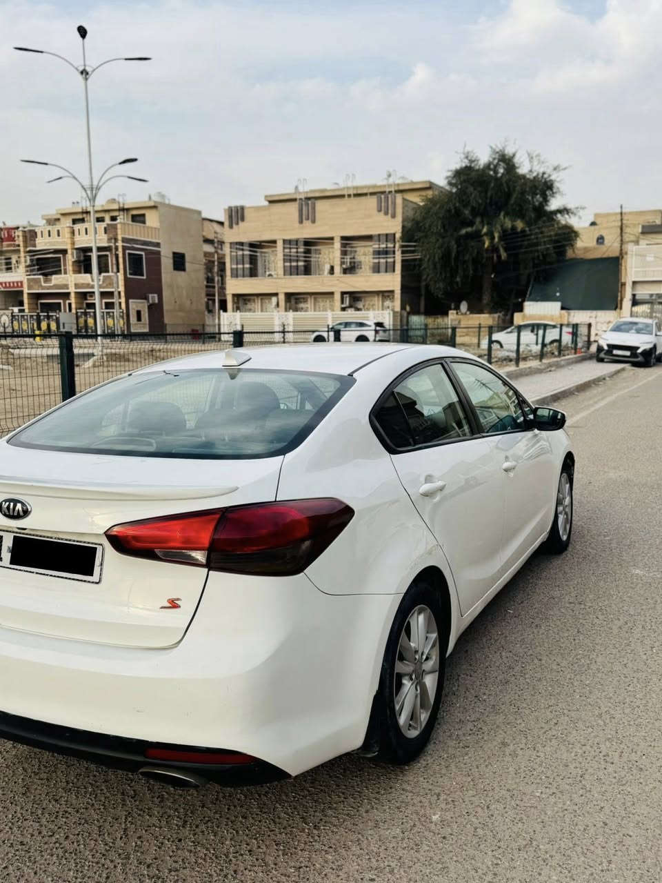 السلام عليكم
كيا فورتي 2017 امريكي مواصفات S 
حادث جاملغ وبنيد فقط سيارة نظيفة رقم بغداد انكليزي مكينة كير جاهزة السعر 105 وبيه مجال بسيط مكاني السيدية حي الاعلام *********** // ***********
شراي اتصل مامتواجد على الخاص
