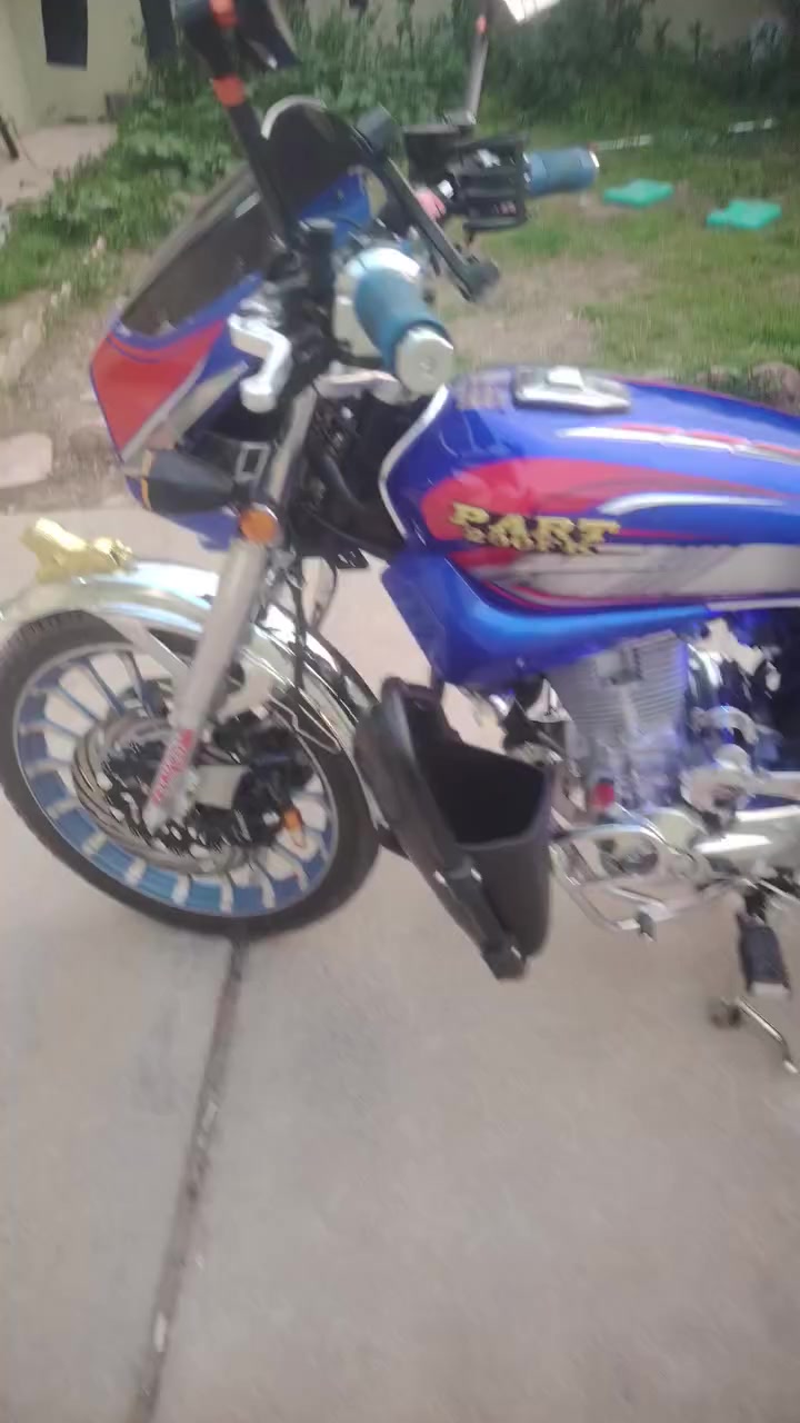 بارت 24 كامل ماكينة ٢٠٠ كبس منفس اصلي جهازين تشغيل بطاقتين تشغيل ٣مفاتيح الوكالة السعر ٦ورقات ونص ***********
