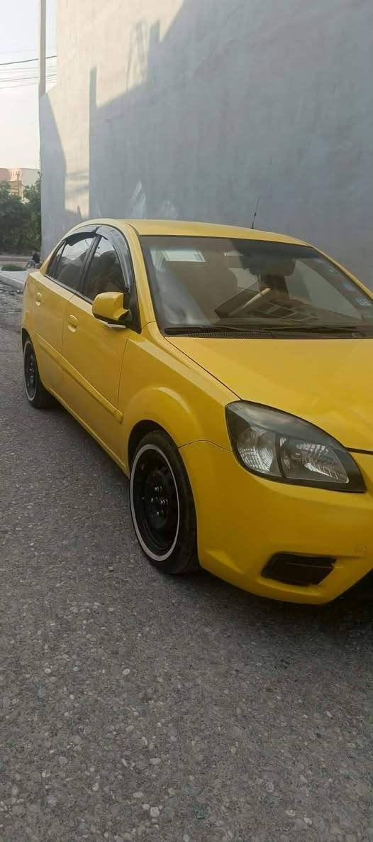 السلام عليكم ورحمة الله وبركاته
🚘كيا ريو وارد امريكي 
👋موديل2011
👋رقم نينوئ غرامات وهيئه صفر
🤚مواصفات برايد داخل اسود
👋ضررها جاملغ تبديل وبيها رأس الشاصي باردبيها تلكطيات معجون 
🚥السعر77💵وبيها مجال 

العنوان⬅️
موصل حي السماح 
 شرط التحويل غرمات صفر هيئه صفر 
‏‪0770 521 0439‬‏   اتصل وبيك خير وادلل 
مكلف بلنشر
