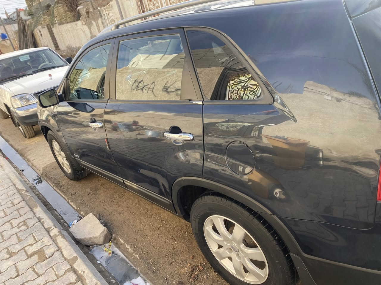 سلام عليكم اخون كيه سورنتو لون نيلي مديل 13 وارد امريكي بنيد امبدل فقط السياره جاهزه كير مكينه 6 سلندر حداديه طخم تاير كله جديد السياره جاهزه مال جناي 7 راكب دواخل اسود رقم ذي قار دولي بسمي امداور ثاني يوم مشروع وطني اشاير بلمرايه مكاني السماوه *********** اراوس كيه سيدونه
