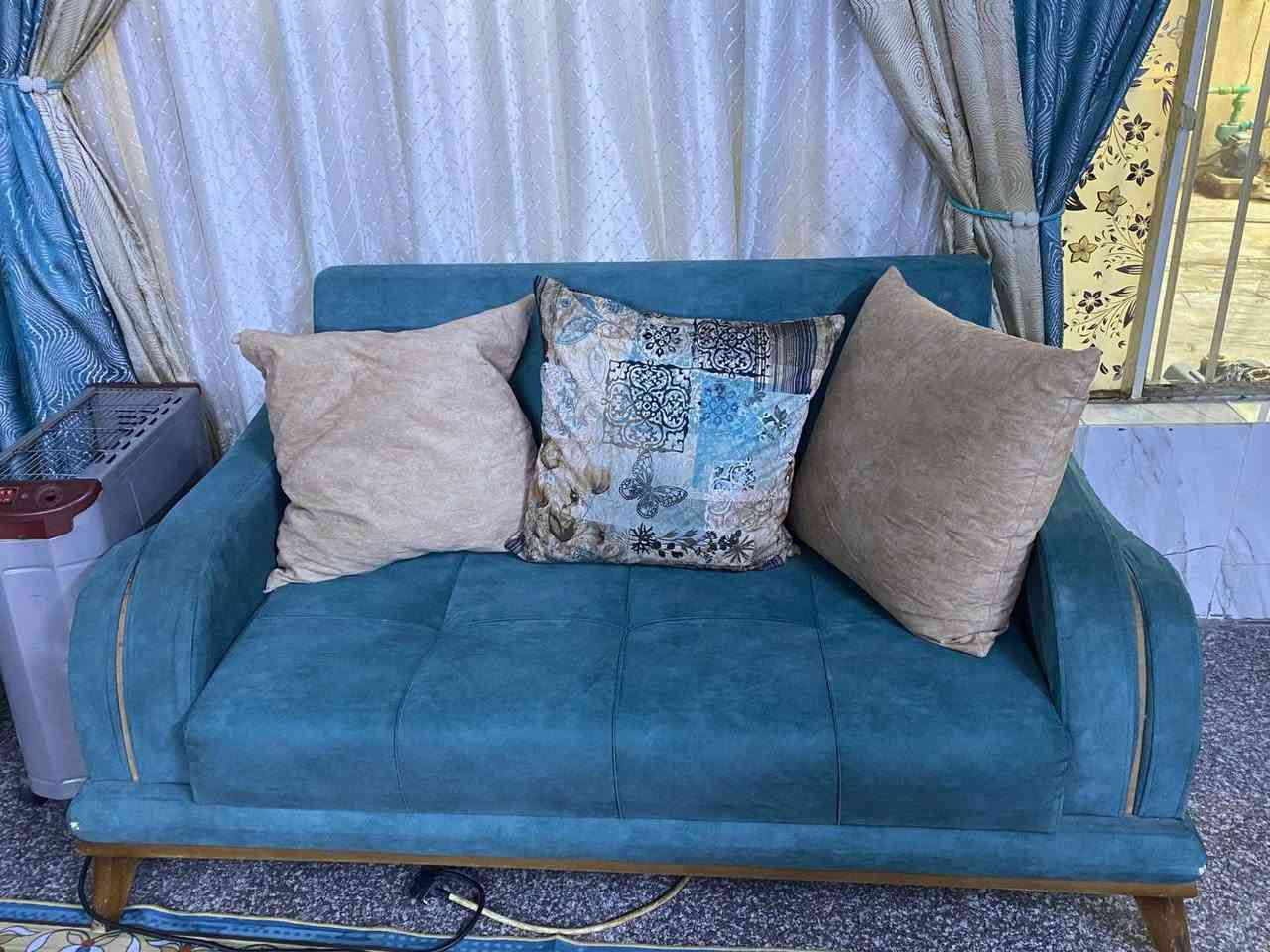 السلام عليكم 
تخم تركي اصلي درجة اولى مقعدين صغار ومقعدين كبار ووحده وسطيه ورايدته 700 وبي مجال
للأستفسار 
***********
