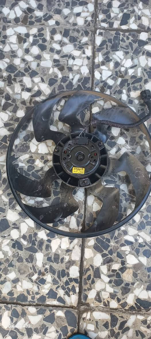 سلام عليكم مرختص اخويه مدير الكروب عندي غراض مال كي فور أمريكي اصلي *********** هذا رقم هاتف الحب يتصل واتساب هم موجود
