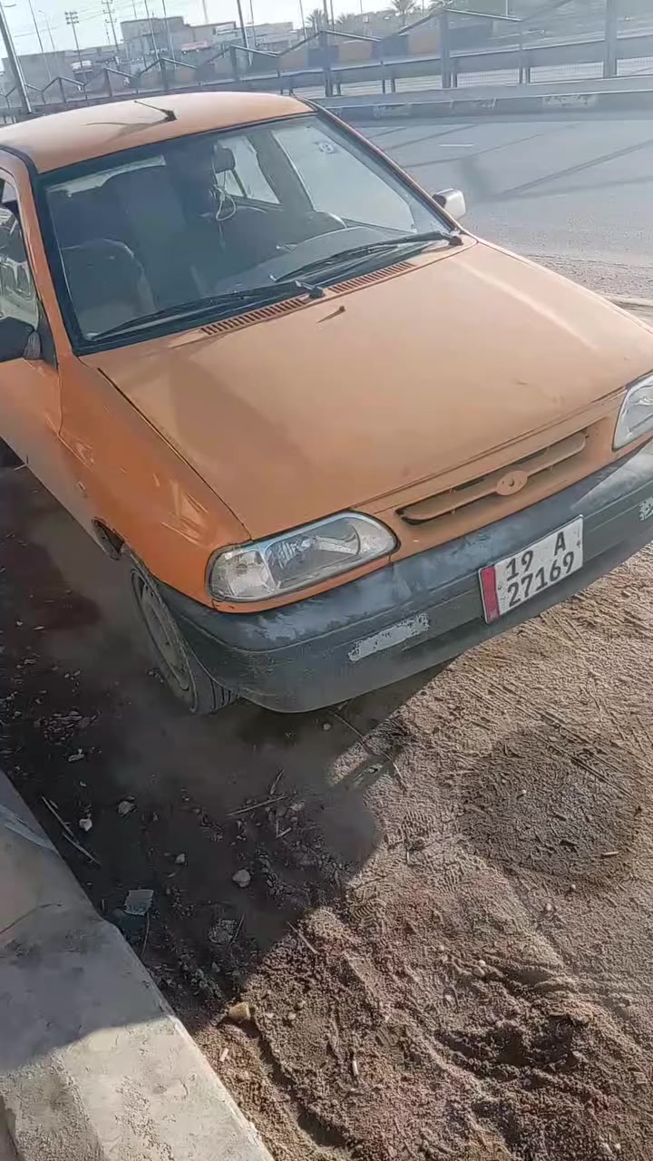 سياره للبيع كفرات عامه ضربه بالباب ***********
