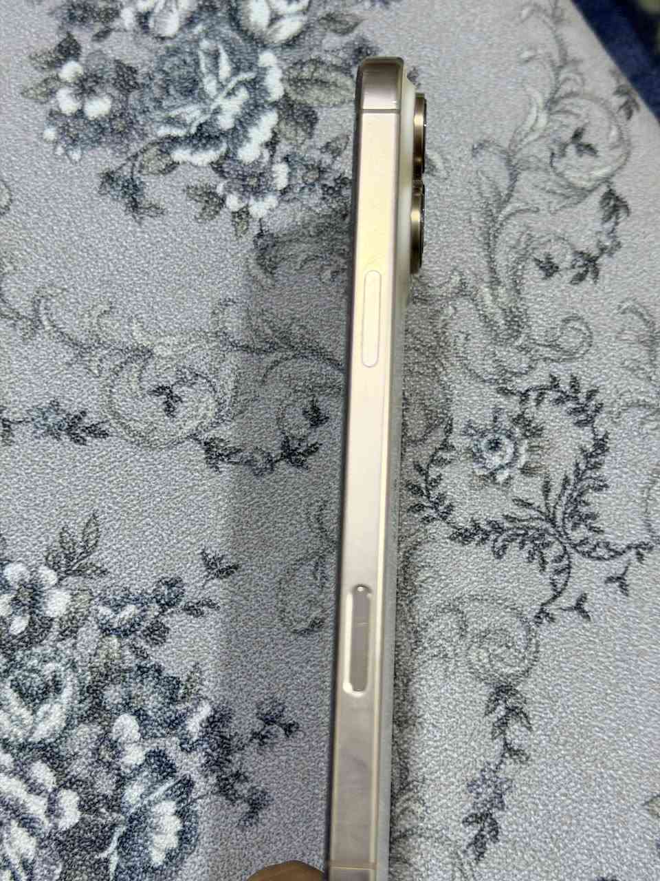 ايفون 16 pro max
بطاريه 96

شرق اوسط  

شخط مابي نضيف حيل

بعده داخل الضمان. 

سعره 1400000
***********
***********
