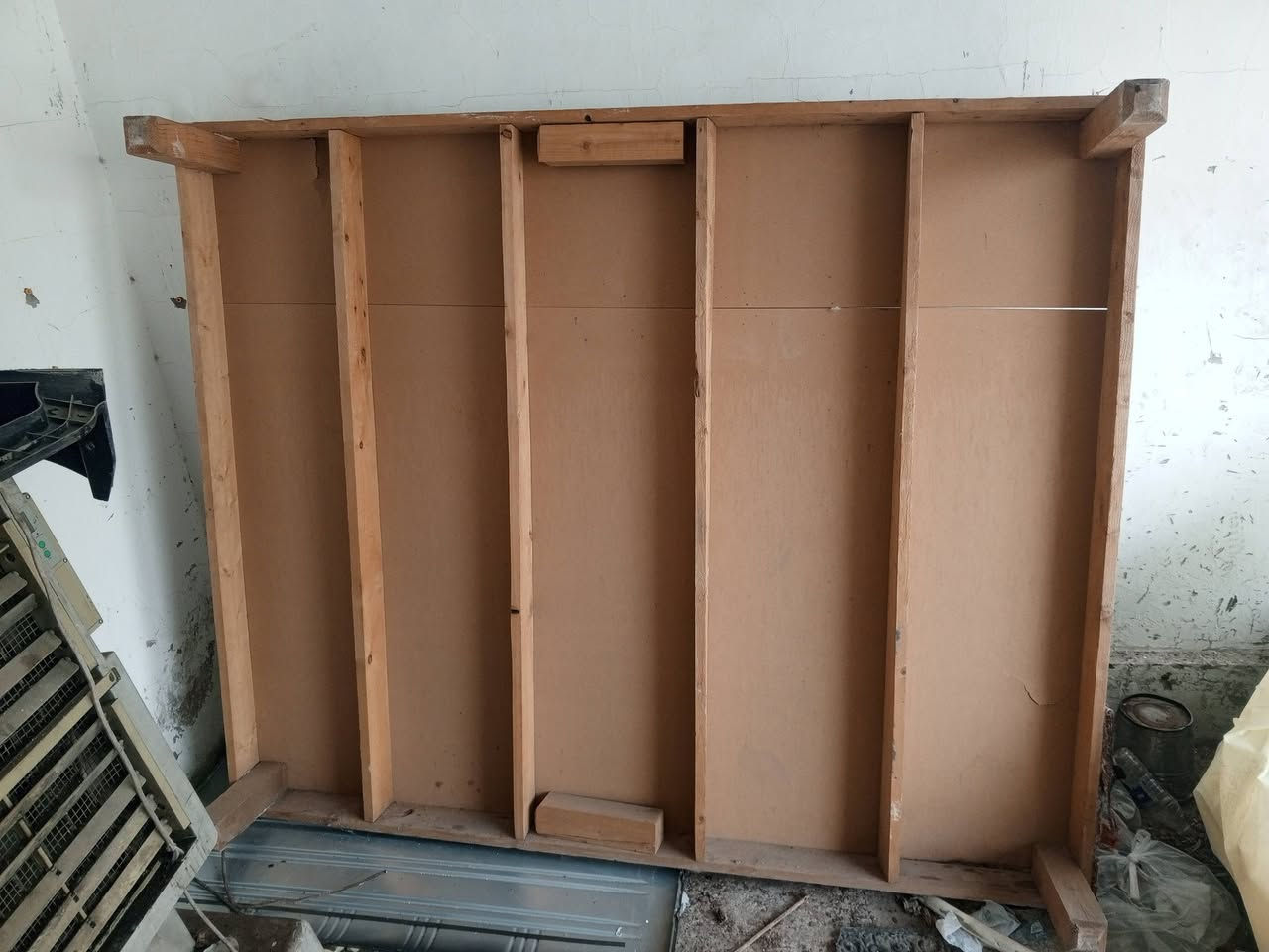 صومية نفرين تفصال
نضيفة للبيع مكان بغداد منطقة البلديات 
***********
