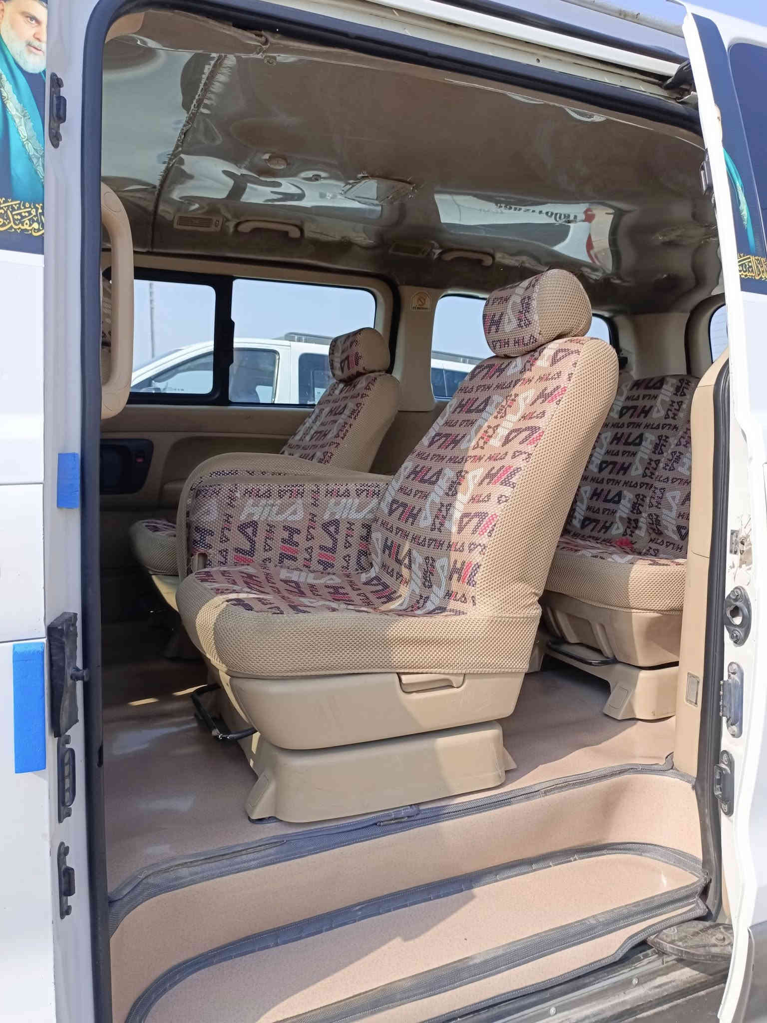 السلام عليكم ستاركس 2014
محوره مسكر اوتو مكينه 12قبق اسود
بيها جاملغ خلفي صبغ من الكنر ولجوه فقط والباقي كفاله 
حداديه تخم تاير كله جديد مكينه جديده 
رقم نكليزي دولي اتصل ودلل ‏‪***********‬‏
