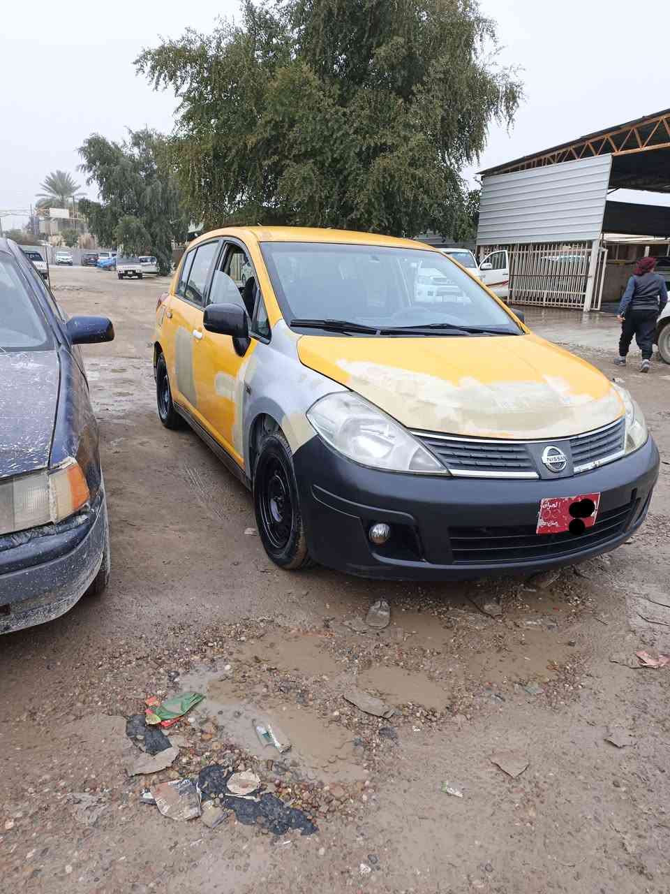 نيسان فيرسه ٢٠٠٩ كلهه ابشرط رقمهه صلاح الدين صاحبهه صديقي وجيراني باجر يحول داخلهه جديد شاشه تحكم مري مري شفط السياره فول اوتماتيك مكان السياره سامراء السعر ٣٧ وبيهه مجال للشرايه الرقم ***********
