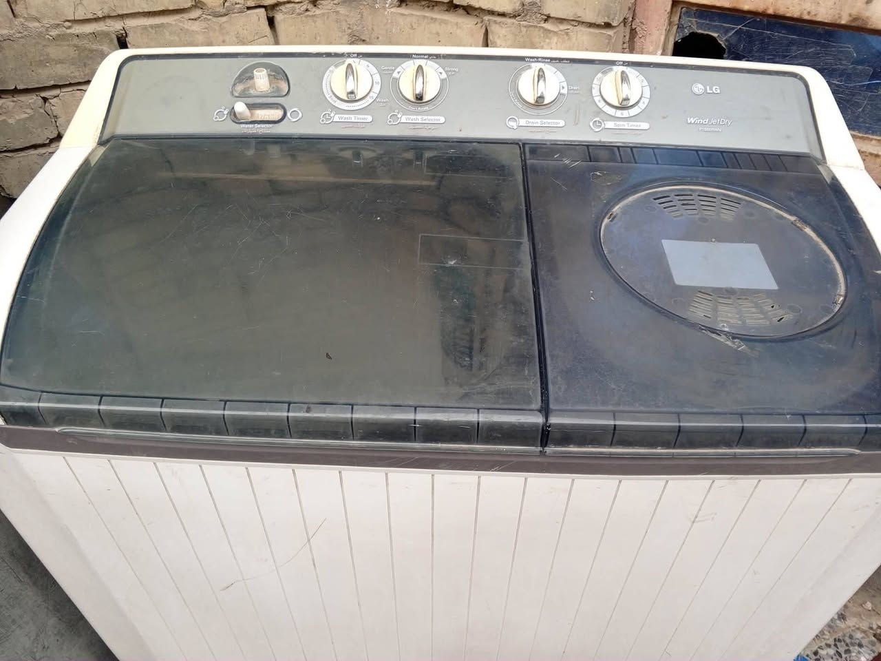 مرحبا ثلاجه تجميد فوول وغساله حجم 38 تغسل بطاطين نضيفه جدا مستعجلين عليهن شراي يتصل0787 643 0967
