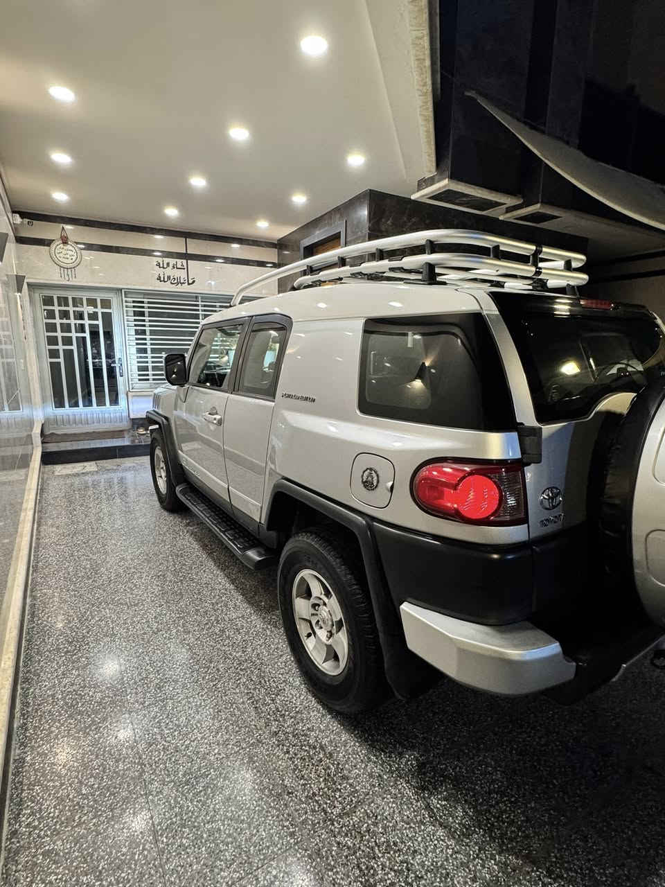 Fj cruser 2008
افجي كروزر 2008 
خليجية كلين 
فول مواصفات 
فور ويل 
اي تراك 
دفلوك 
دمام 
تحكم ستيرن
ماشية 254 الف كيلو
بيهة بارد بكد شبرين بالجاملغ صفحة السائق
صبغ فقط بنيد اثر جراد 
صدر جديد 
مكفولة كير ومكينة 
السيارة صافية مشيهة يخبل 
السعر (177) وبيهة مجال 
العنوان بغداد العامرية 
او معارض البياع 
للتواصل 
*********** 
متوفر واتساب
