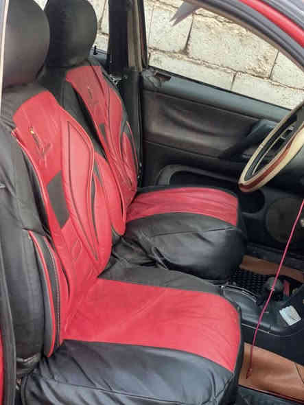 كولف بولو موديل ٩٩ ب اسمي سلايد روف مكينه خير وبركه كيرها معلك ع النمره الثالثه ما وديتها ولا شفت شبيها تمشي ٦٠ صدر تخم تاير عندي الدرايف شفتات تعبانه والدكت مال تبريد بالدشبول واكع تبريدها شغال بس عوزه غاز تزيده شويه يعني شي عله شي سياره مال تعمير وحلوه اني ناوي اعمرها بس توازيت عله فلوس وعرضتها مكاني بالتاجي السعر ٣٠ واسف ع الاطاله 
***********
***********
***********
