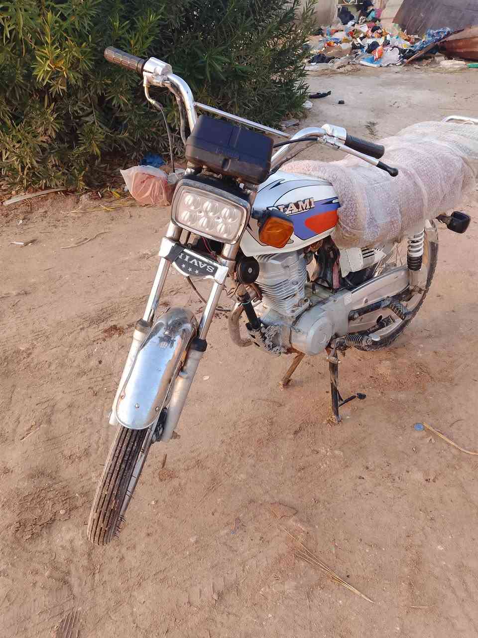 اربعه كير لبيع مديل 21 مكفوله من كلشي اوراق سنكر. ***********
