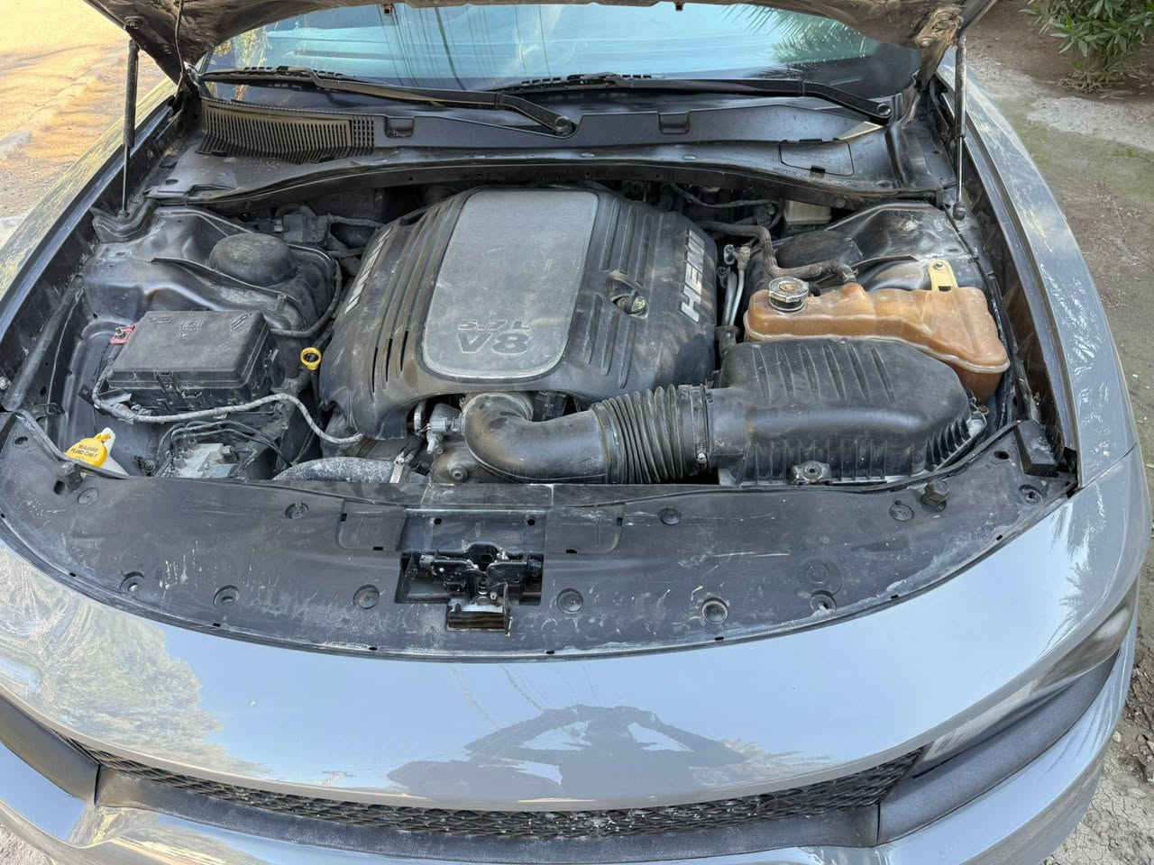 جارجر ار تي موديل 19 8 سلندر  حادثهه خفيف بدون دواخل  مصبوغ عام تغير لون السياره مكانهه بغداد السعر 165 وبي مجال الاستفسار ***********
