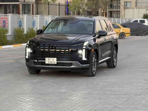 Hyundai Palisade Sel Premium 2024 Black 3.8L 6
للبيع هونداي بلسايد وارد امريكي موديل 2024 
فول مواصفات 

حادث حافه الباب الامامي الايمن بدون ايرباك بجم كبس شركة 

***********

حجم محرك 3800

بصمة تشغيل وابواب بصمة وتشغيل عن بعد 

فتحة سقف سلايد 

كامرات محيطية عدد 4

رادار نقطة عمياء تحديد مسار توقف ذاتي 

كشنات جلد تدفئة وتبريد 

كشنات امامي تحكم كهربائي 

3 قطع تبريد مركزي

اشاير بالمري مري قلاب مع البك

صندوق كهرباء شفط

تليفون 📱 شاحن وايرلس

سستم صوت ماركة عددٍ سماعات 🔊 10

شاشة ديجيتال 

بردات بالابواب الخلفية 

مرايا داخلية وخارجيه اوتو دم وهيتر بالمري الخارجية 

لايت دبل عدسة LED

انارة داخلية led 

رقم اربيل الجديد ترقيم جديد 

سيارة جديدة ماشية 22 الف

سعر 297 ورقة 

***********

مكان السيارة بغداد الكرخ قرب شارع مطار بغداد الدولي
