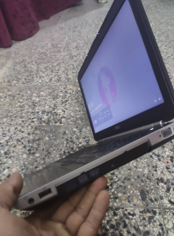 Dell Latitude E5520تفيد تصفح وللدراسة والالعاب الخفيفة
معالج i5 جيل 2
رامات 8gb
هارد ssd 128
نضافة 70/100
كلها شغالة 
سعر 70 وبيها مجال 
مكاني بغداد


**إذا كنت صاحب هذا الإعلان وتريد حذفه لأي سبب، رجاءا أرسل رسالة إلى الدعم الفني**
