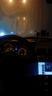 سلام عليكم للبيع سياره بروتون جين 2.   2016 كلييين بدون ضرر بارد باب سايق فقط. اثر تقحيل بوند سقف بدووون معجون سياره كدام العين يحتاجله ادامه طخم فقط محرك كير شرط رقم بغداد هزه جديده. شرط تحويل  السعر 70  لتواصل ***********.
