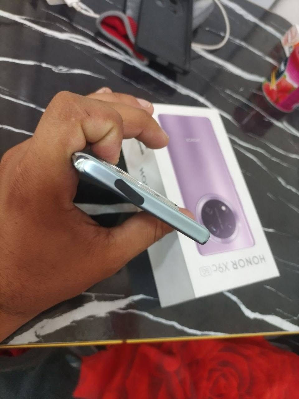 Honor x9c 5G
ذاكره 256

بطاريه 6600 عملاقه

شاحنه 66W⚡

غراضه كامله وياه
جديد استعمال شي قليل
شخط ما بي جهاز يخبل
نضافه100%

#السعر 325 قفل

مكاني بابل مدحتيه


**إذا كنت صاحب هذا الإعلان وتريد حذفه لأي سبب، رجاءا أرسل رسالة إلى الدعم الفني**