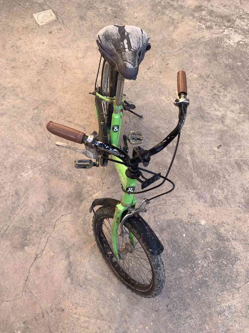 للبيع
بايسكل نظيف مال بالة حجم 14


**إذا كنت صاحب هذا الإعلان وتريد حذفه لأي سبب، رجاءا أرسل رسالة إلى الدعم الفني**