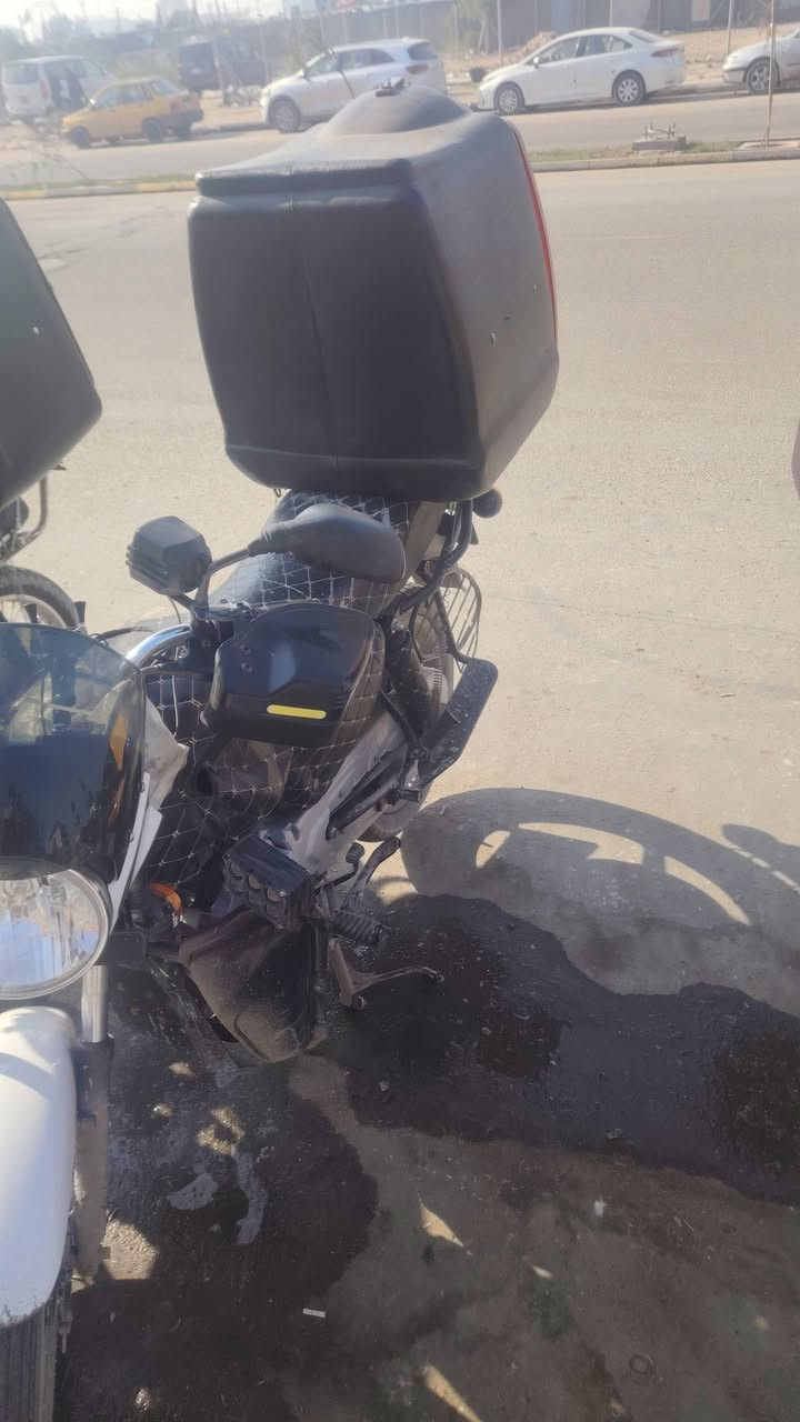 السلام عليكم بوكسر للبيع مديل2023طالعة ب2025سادس تبديلة دهن الهة رقم وسنوية كاملة مكملة مكفولة من كلشي 2مليونين ونص قفلة كلش مكاني كرمة علي ***********
