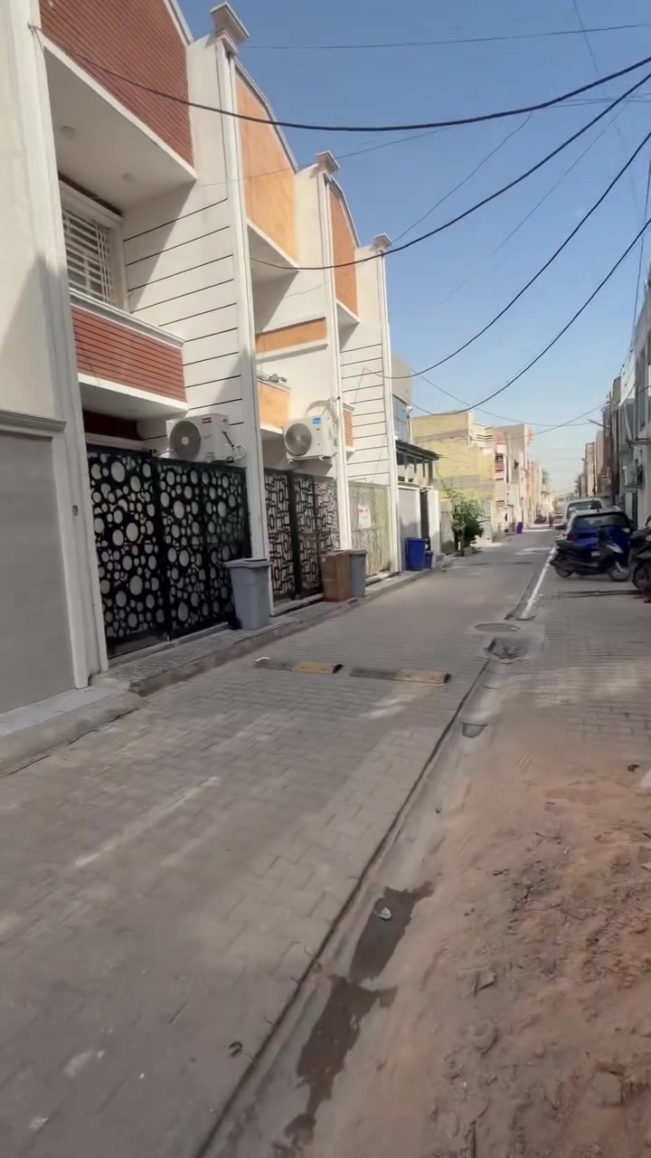 دار للبيع
مساحه ١٠٠ متر 

واجه ٥ نزال ٢٠ 

العنوان زراعي ال ٦٠٠ خلف الكوخ  

 ٣ غرف نوم سويتات وكراج سياره وحمام خارجي ومدخلين 

تاكين مي اسقبال حولي منور بلكونه  سطحين 

بناء حديث سقه جبسن بورد

ارضيه بوسلين 

بوسترات نازل ٢ 

ماطور مي 

شارع ٨ امتار 

مقرنص 

مي كهرباء مجاري منطقه كامله. من كلشي 

٢٦٠ مليون  

***********
