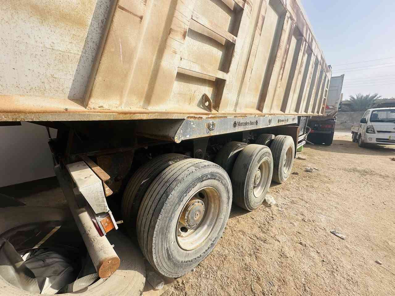 لبيع عربانه شاصي الماني ولبدي تفصال لفلوجه سعر ١١٠ وبيه مجال رقم صاحبه ***********
