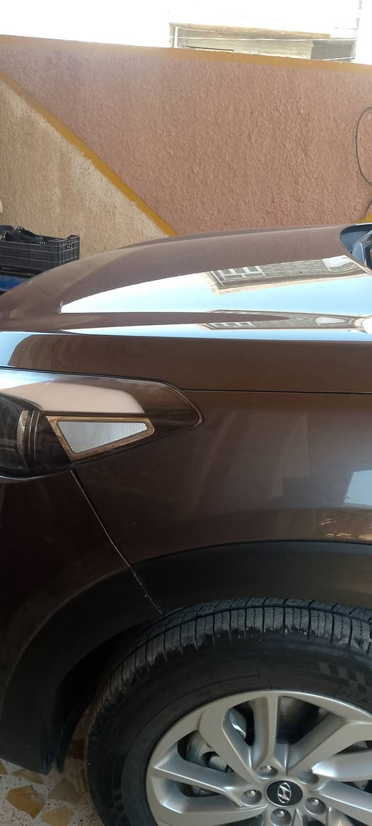 سياره توسان 2017السياره مكفولة رقم بغداد للاستفسار على الرقم***********
