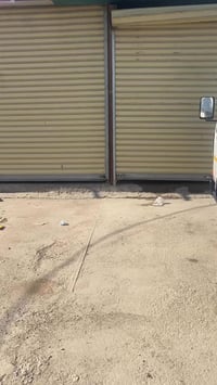 محل للبيع المساحة ٤٠٠متر يصلح مخزن معمل علا الشارع العام مال كرغولية ا...