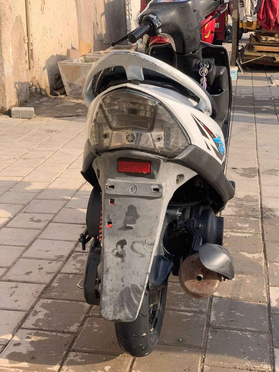 سلام عليكم دراجه ماكس عدله للبيع مكفوله مكينه دراجه خير من الله تجي وشوف دراجه مال جناي وليس مال بياع شراء سعر دراجه(650)وبيه مجال بصيط حك الجيه بغداد مدينه الصدر ***********
