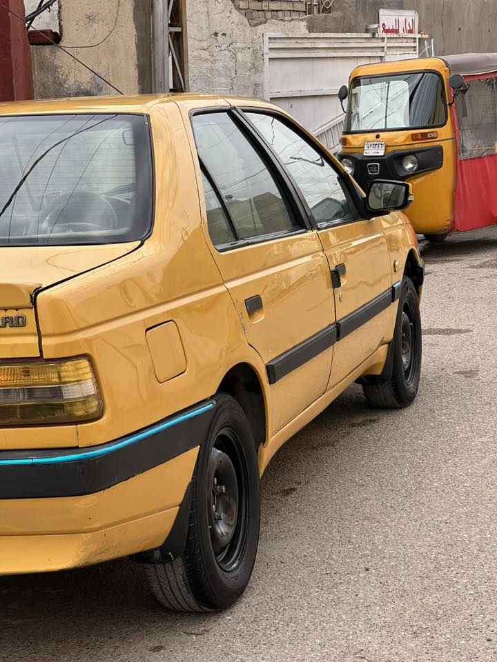 سلام عليكوم.  لبيع. بيجو  روى 405.   مديل 2016.      سيارة بسمي. رقم. نكليزي.  مكينة اوكير.  مكفولات. صدر مامي خلفي. جديد. تخم تاير جديد. تبريد تتفئة. كلهة شغالة. مكفولة من لحادث  بيهة بس.  طخة خفية بل. جملغ خلفي شبر. غيرهة مكفولة مكان بغداد كمالية.  السعر.  43 وبيهة مجال. الستفسار ***********
