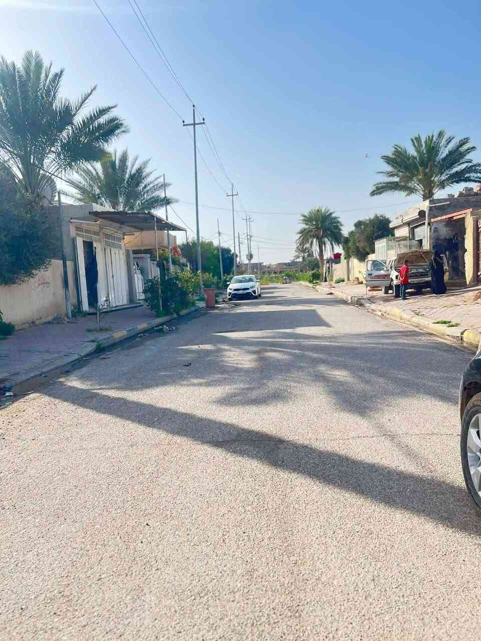 بيت طابو صرف خلف روضة البراعم مساحتة ٢٤٠م مجاور متجر روي مقابل بيت هاشم فزع موقع تجاري للاستفسار الاتصال على الرقم ***********
