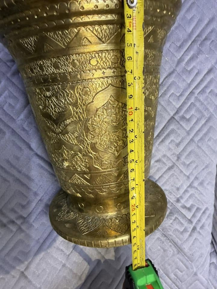 هاون بغدادي نحاس قديم قياس ٢٥ سم قياس اليده ٣٦ سم وزن ١٤ كيلو السعر خاص


**إذا كنت صاحب هذا الإعلان وتريد حذفه لأي سبب، رجاءا أرسل رسالة إلى الدعم الفني**