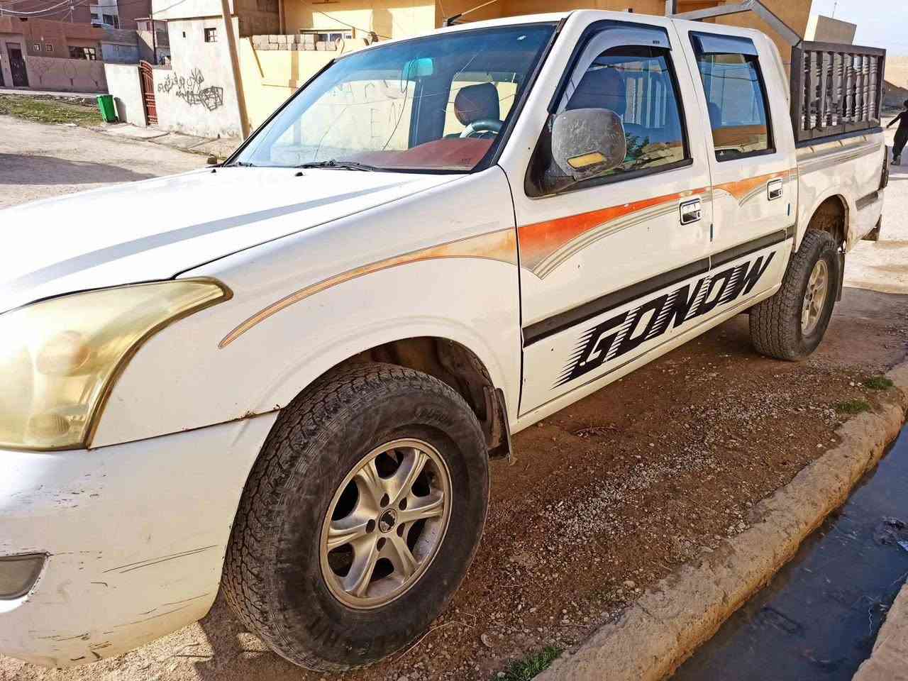 پيكه م گوناو موديل٢٠٠٦ ،منافيست اصلي، سعر ٢٦ ورقه و مجال
رقم موبايل ***********
