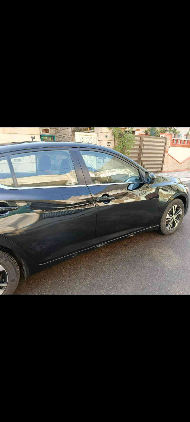 سلام عليكم للبيع نيسان سنترا 2023 بيه حادث أمامي كفاله كير ومحرك وحدانيه وسياره جاهزه من كل شي السعر12300 $ العنوان بغداد اتصال عله ***********
