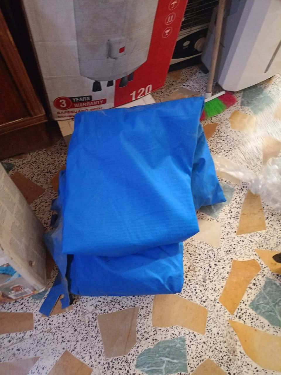 مسبح مستعمل للبيع ...مواصفات بالصور... للأستفسار المراسلة على الماسنجر .


**إذا كنت صاحب هذا الإعلان وتريد حذفه لأي سبب، رجاءا أرسل رسالة إلى الدعم الفني**