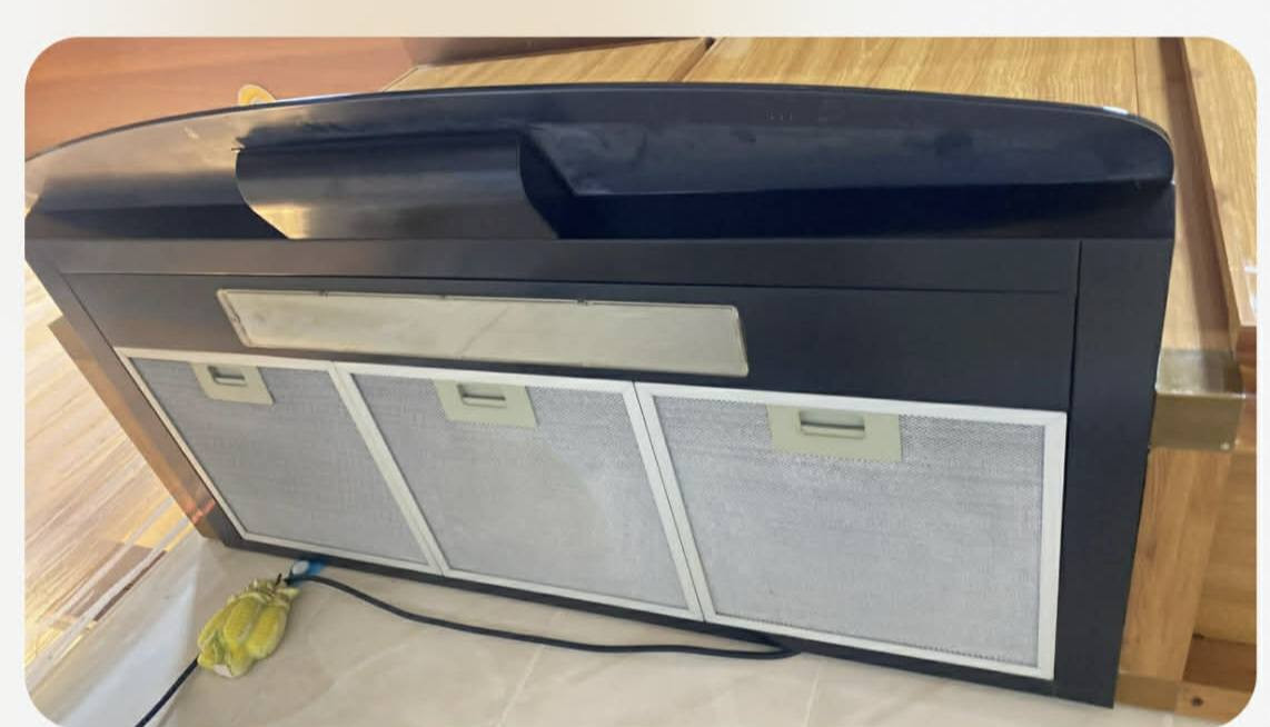 کەوانتەرێکی پاک و بێ عەیب ٩مەترە
تەباخ و مورەشەحەکەی ئیشی نە کردوە لۆکە 
٦٠٠هەزار سلێمانی


**إذا كنت صاحب هذا الإعلان وتريد حذفه لأي سبب، رجاءا أرسل رسالة إلى الدعم الفني**