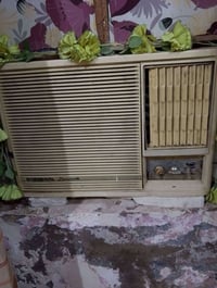 مكيف جنرال وثاني توسوات شغالات  بس جنرال بس كابستر شرط شغل اثنينهن الس...