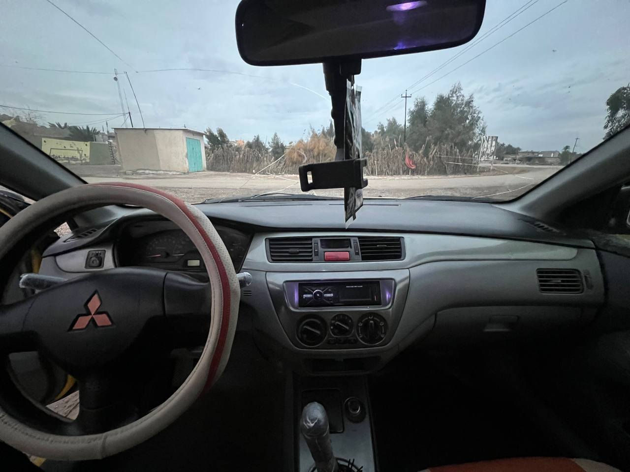 للبيع لانسر 2010رقم ديالئ شرط التحويل مصفره هيئه وغرامات محرك1.600مكفول كير عادي مكفول تبريد تدفئه شغاله صدر جديد تخم تايرات جديده صبغ جمرلوغ امامي جهة الصدر  وهلالاتً فقط بدون دواخل سياره جاهزه خير من الله السياره بلاديه  #المكان ديالى خالص سراجق #السعر 64وبيها مجال 
#الاستفسار***********
