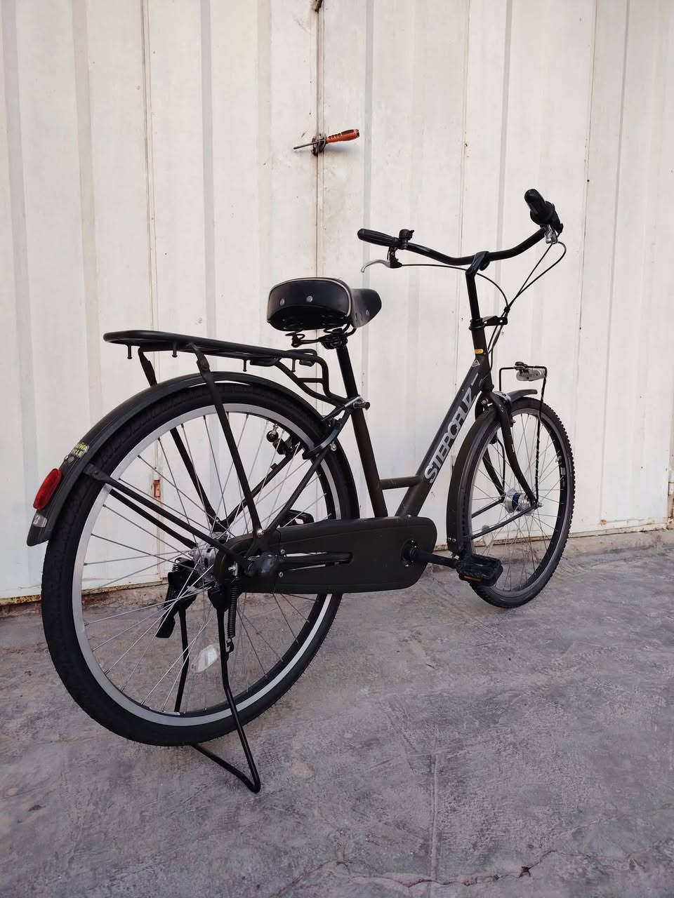 السلام عليكم متوفر
دراجه برجستون أوزان ثقيله 

حجم الإطار 26X175 تاير عريض/ يدات بريك المنيوم 

بدال السرعه 3X1 دفن بطيخه جبيره

لايت امامي عدستين يعمل على طاقه الويل

ستيرن فراشه مربع/ كشن كبير للمسافات

نضام الوايرات دفن داخل الشه / سيبايه عظم

قطعه ختم واحد ليبل واحد برجستون ياباني 

دراجه وضع حاويه غير مستخدم داخل العراق

كل ادواتها اصليه و جاهزه بدون نقص

موقعنا بغداد الحبيبيه

واتساب ***********
