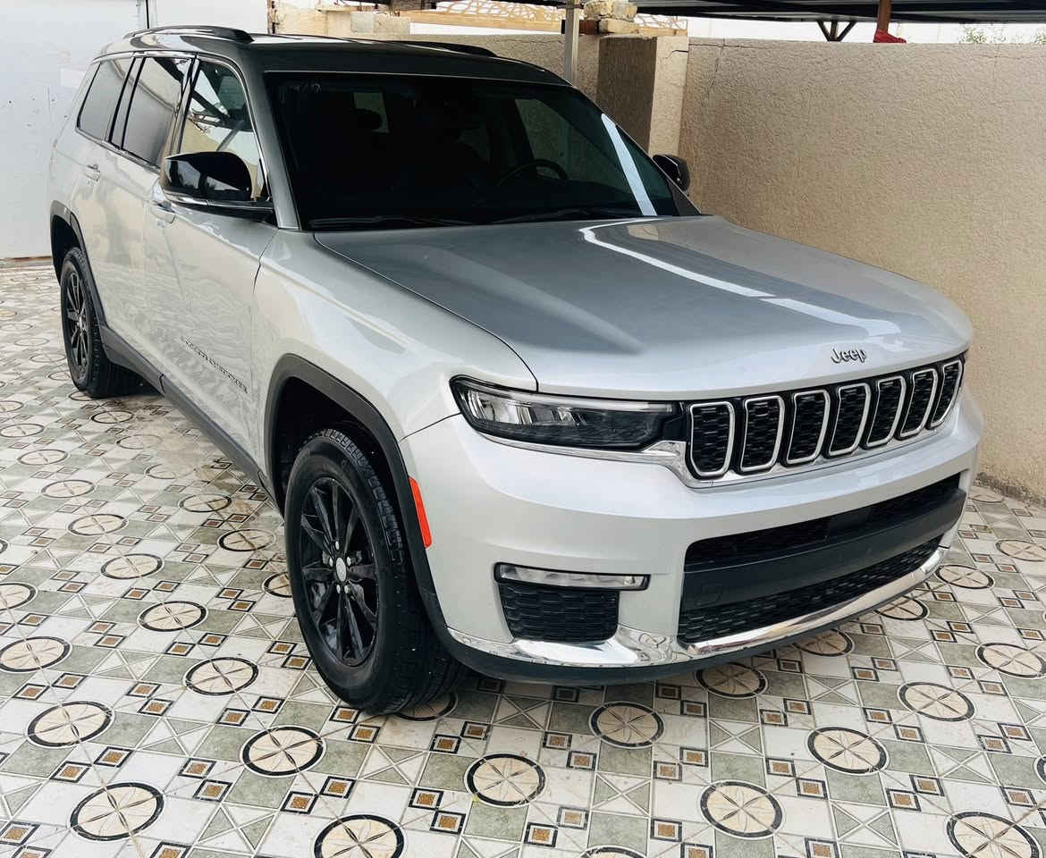 جيب لمتد موديل 21 بيع او مراوس بدون رقم تترقم جميع المحافظات بدون تبديل صبغ ثلاث قطع فقط بدون دواخل ماشيه 8000محرك 3600سعره 270شراي يتصل مكان سيارة معارض الرميثه عالشارع العآم معرض احمد آل شمران ***********
