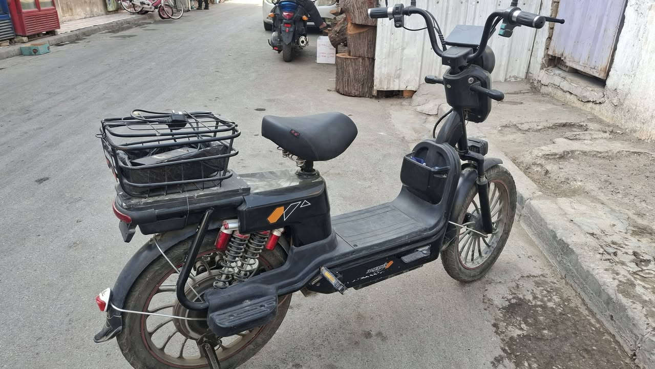 للبيع دراجة شحن السرعة ٦٠ السعر ٣٠٠ وبيها مجال


**إذا كنت صاحب هذا الإعلان وتريد حذفه لأي سبب، رجاءا أرسل رسالة إلى الدعم الفني**