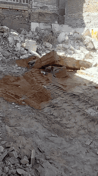 السلام عليكم نعمل بالتفليش البيوت القديمه والترميم في النجف للاستفسار على هذا الرقم ***********
