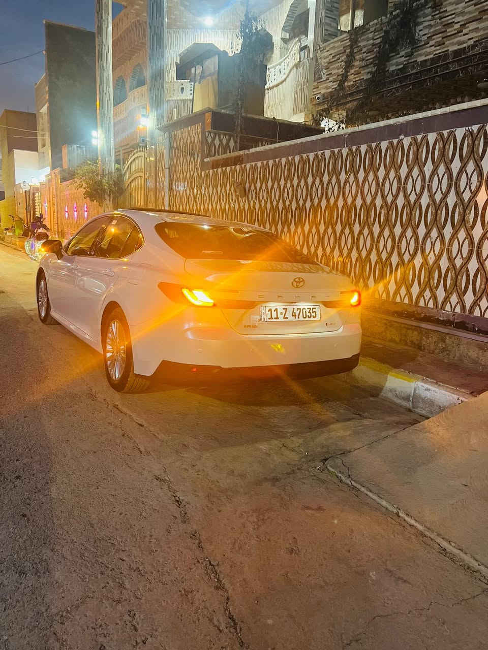 سلام عليكم كامري خليجي 2025 ماشيه 21 الف سيارة جديده فول مواصفات هايبرد+ بنزين رقم صاحب السياره ***********    معلومات اكثر اتصل
