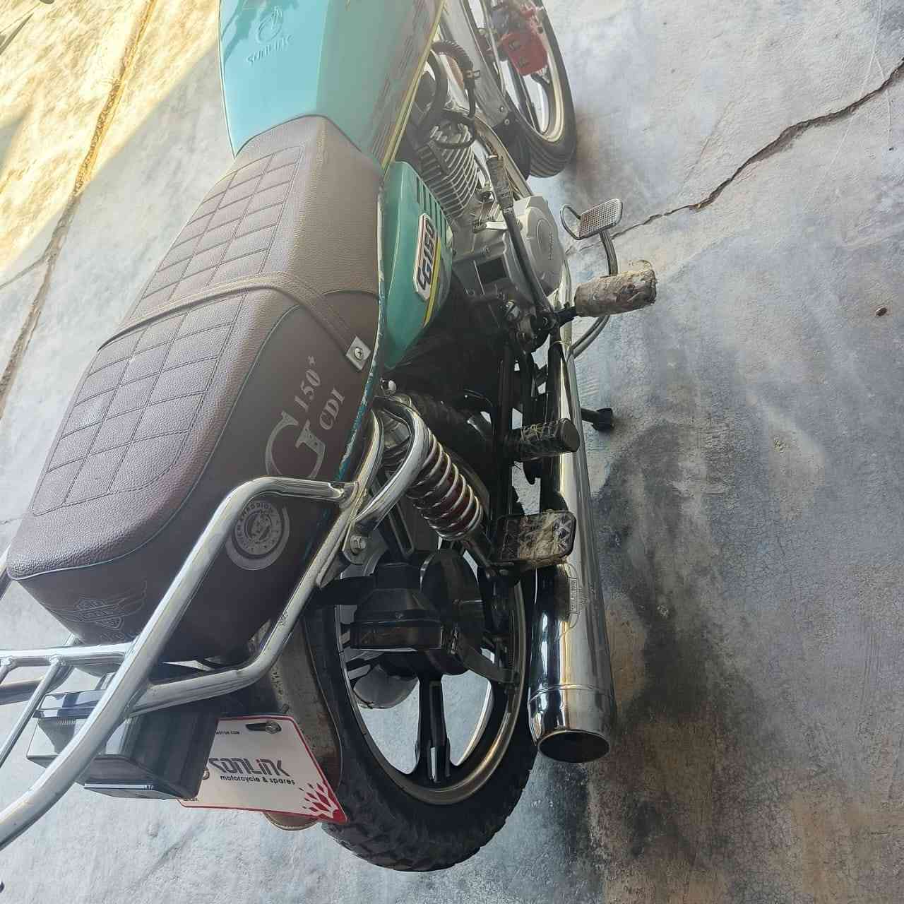 سلام عليكم دراجة سيفات الموديل 23شكل، 24 مكفوله كفاله عامه مابيه اي نقص مالجناي  سعر 600 وبيه مجال        مكاني ديالى شهربان رقم ***********
