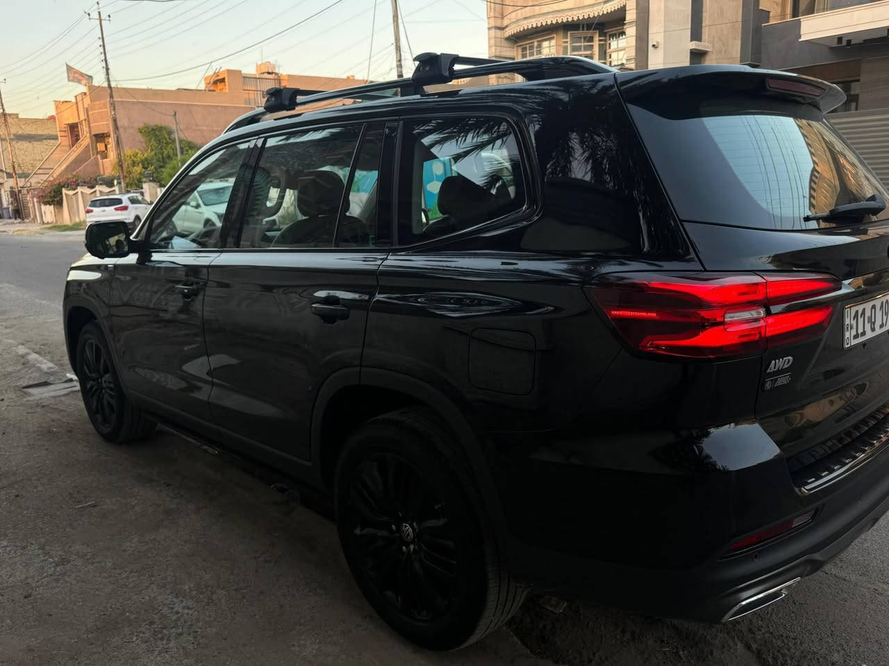 𝑀𝐺 𝑅𝑋8 𝐵𝑙𝑎𝑐𝑘 𝑒𝑑𝑖𝑡𝑖𝑜𝑛
2024
بمحرك  :  2.0  𝑇
بعداد مسافه  :  20.000 𝐾𝑀
مع ضمان 6 سنوات او 200.000 𝐾𝑀 
علما جميع صيانتها ضمن الوكاله
____________________________________________

المواصفات العامه  :  
دوسات كهربائيه لتسهيل صعود الاشخاص 

رادر امامي لتحديد المسار وتنبيه خروج من المسار

4 كامرات نظام 360 درجه + حساسات اماميه وخلفيه

صندوق كهربائي 
حساس لتشغيل واطفاء الانوار الخارجيه 
حساس مطر ولا
بانوراما 
كشنات جلد + تبريد كشنات + تدفئه كشنات +
ذاكره مقعد السائق
7 راكب 
وضعيات قياده
شاحن لاسلكي للهواتف
𝐴𝑛𝑑𝑟𝑜𝑖𝑑 𝐴𝑢𝑡𝑜 + 𝐶𝑎𝑟𝑃𝑙𝑎𝑦  

                                                                    4WD

علما برينكات السقف ( بلاديه من الوكاله) 
____________________________________________
ملاحظه  :  هاي من اعلى فئات ال 𝑅𝑋8  

السعر  :  32.800 مليون 
وللستفسار  :  ***********
